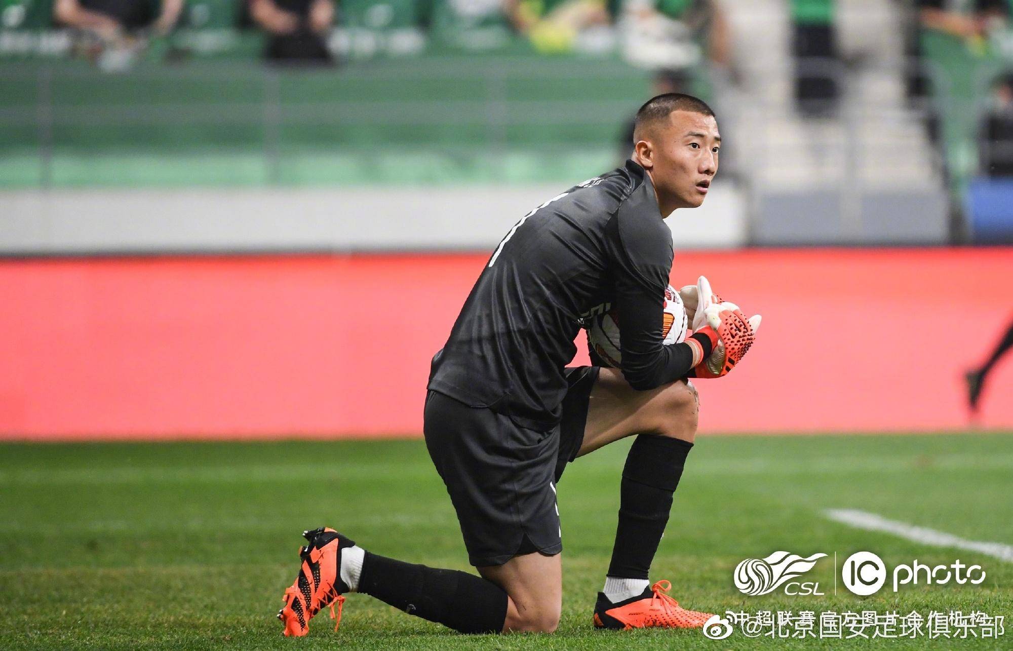 加时末段体能课后，广州队防线松动备战德甲，底气十足，临场指挥获称赞(末段爱情by丧心病狂的瓜皮笔趣阁未删减)-天博棋牌